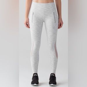 Lululemon Invigorate 7/8 Leggings - Light gray, Size 6